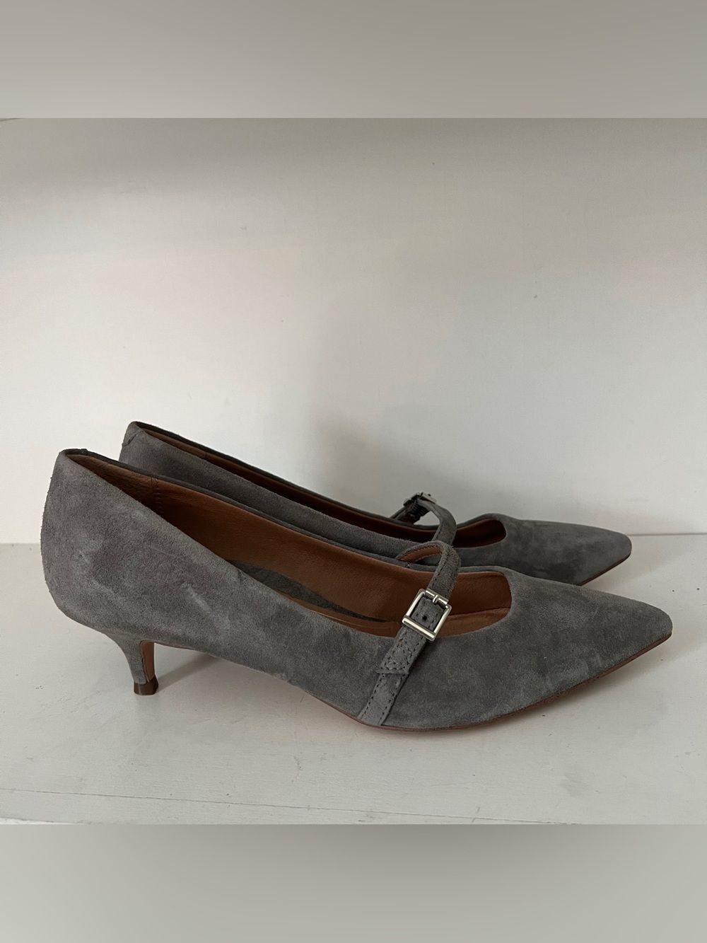 Vionic Minnie Kitten Heel Mary Jane Charcoal Suede Comfort Shoes Women 8.5